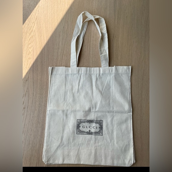 GUCCI- Linen Canvas Tote Bag- 15in x 13.5in - Picture 2 of 9